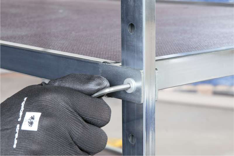 nastavení výšky polic u policového vozíku shelf wagon od k.hartwall