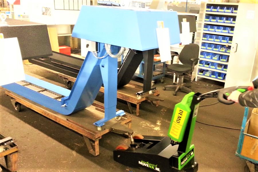 rucne-vedeny-elektricky-tahac-movexx-tt1000-l-manipulace-dvoukolych-voziku-elektricky-zdvih_1 ručně vedený elektrický tahač movexx tt1000-l, manipulace dvoukolých vozíků pomocí elektrického zdvihu