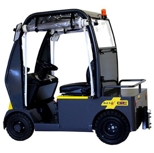 elektricky-tahac-dec-bull-5-4W-s-kabinou-pro-venkovni-pouziti čtyřkolý tahač pro sedícího řidiče s otevřenou kabinou, se dvěma sedadly, bull 5-4W