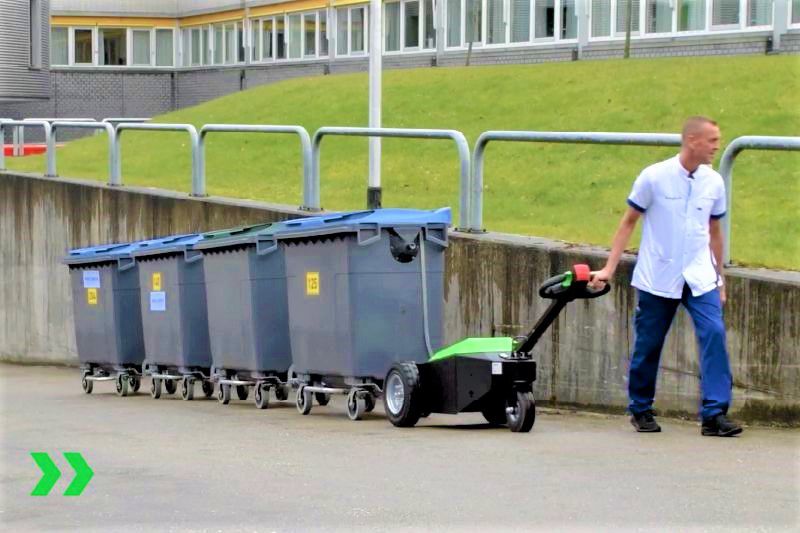 rucne-vedeny-elektricky-tahac-movexx-tt3500-s-at-manipulace-odpadkovych-kontejneru-venku manipulace odpadkových kontejnerů venku, ručně vedený elektrický tahač movexx tt3500-s-at